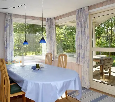 Three-bedroom Holiday In 52 * Ebeltoft